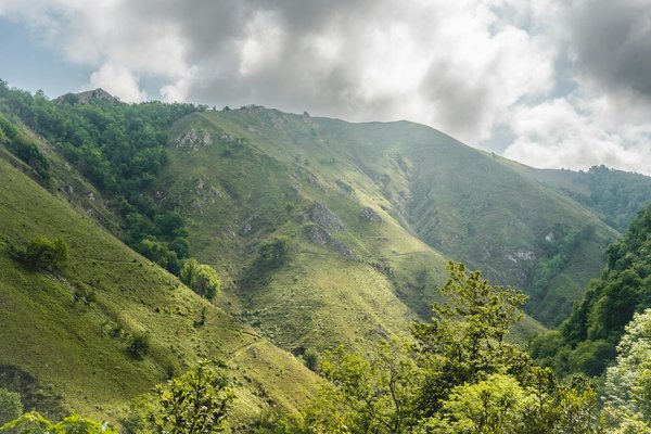 Découvrez les Bienfaits du Tourisme Local : Pourquoi le Choisir en Priorité ?